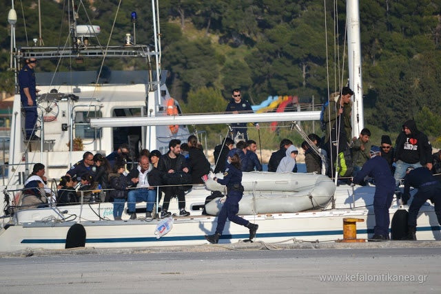 Λέσβος: 940 πρόσφυγες και παράνομοι μετανάστες έφτασαν μόνο τον Ιούνιο